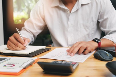 qué impuestos pagan las sociedades en Panamá